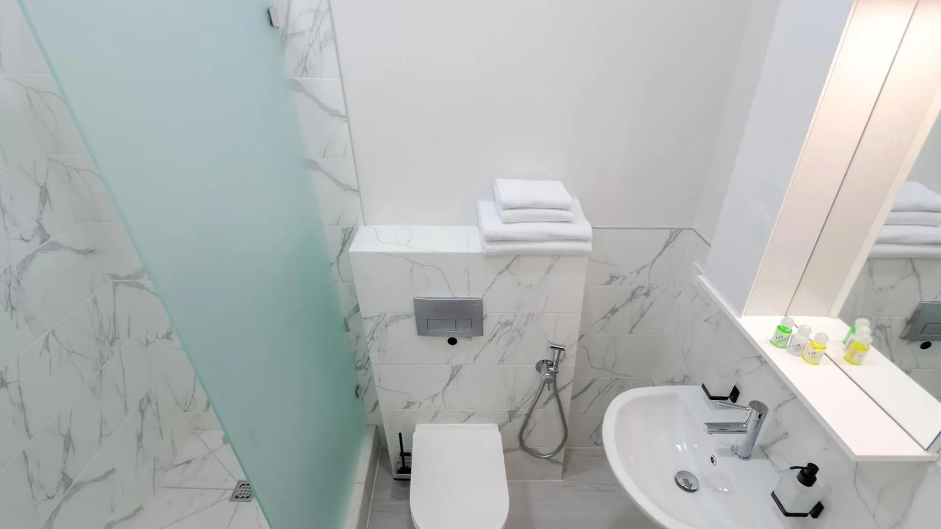 Petrovdom Apartments 14-3 In Rc Diplomat Hall, Zhylianska 59 Kijev Ukrajna